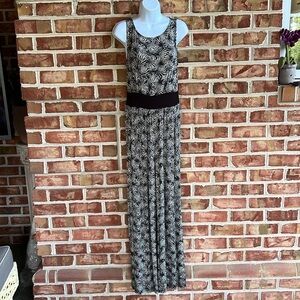 Weston black and white stretch rayon tank jumpsuit with v back. Size small